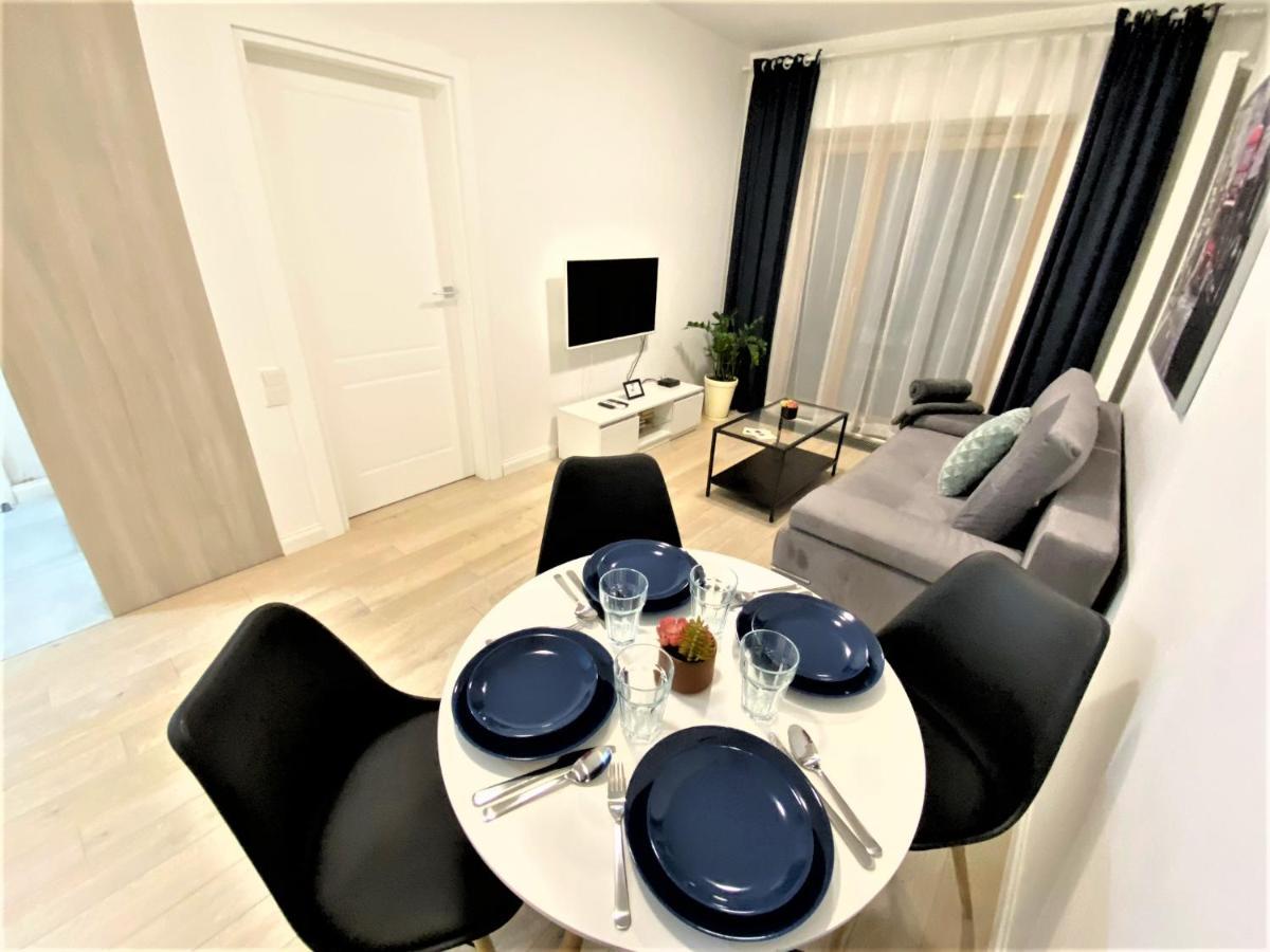 Exclusive 2Br! Apartment In Center +Netflix +Gym Varsovie Extérieur photo