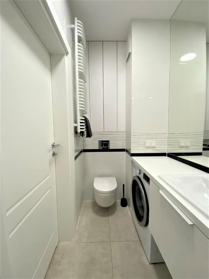 Exclusive 2Br! Apartment In Center +Netflix +Gym Varsovie Extérieur photo